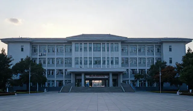 短视频拍摄：自主运营与代运营的优劣比较